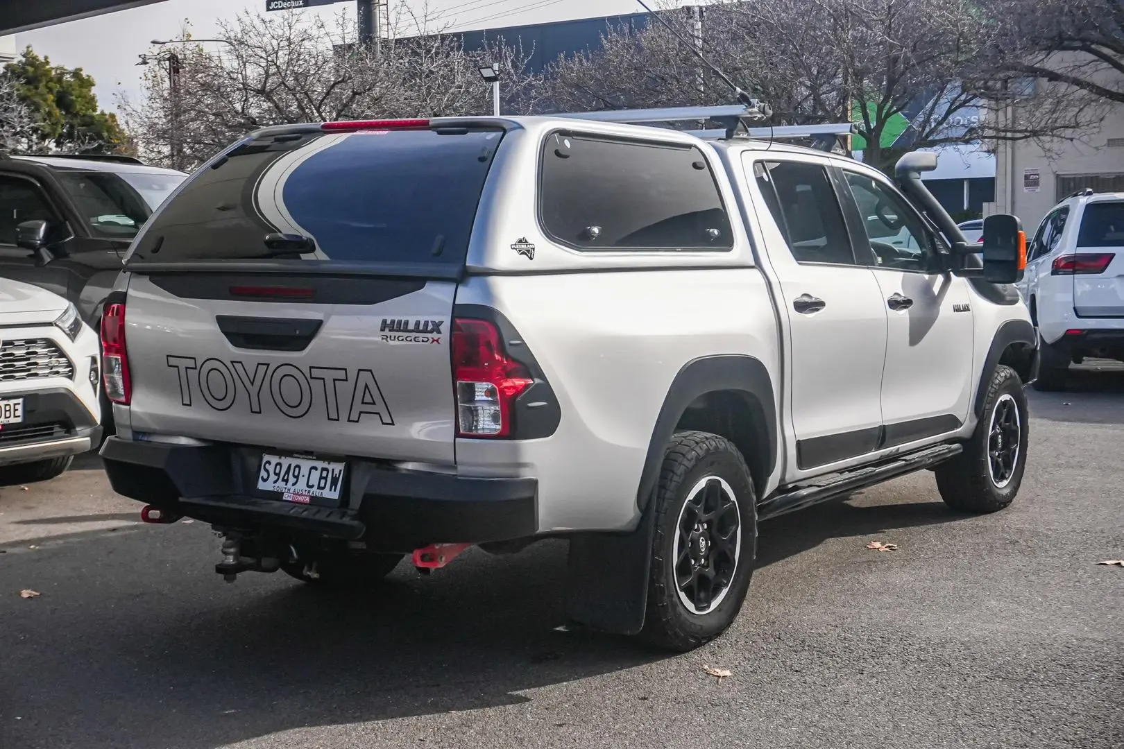 2019 Toyota Hilux Gallery Image 2