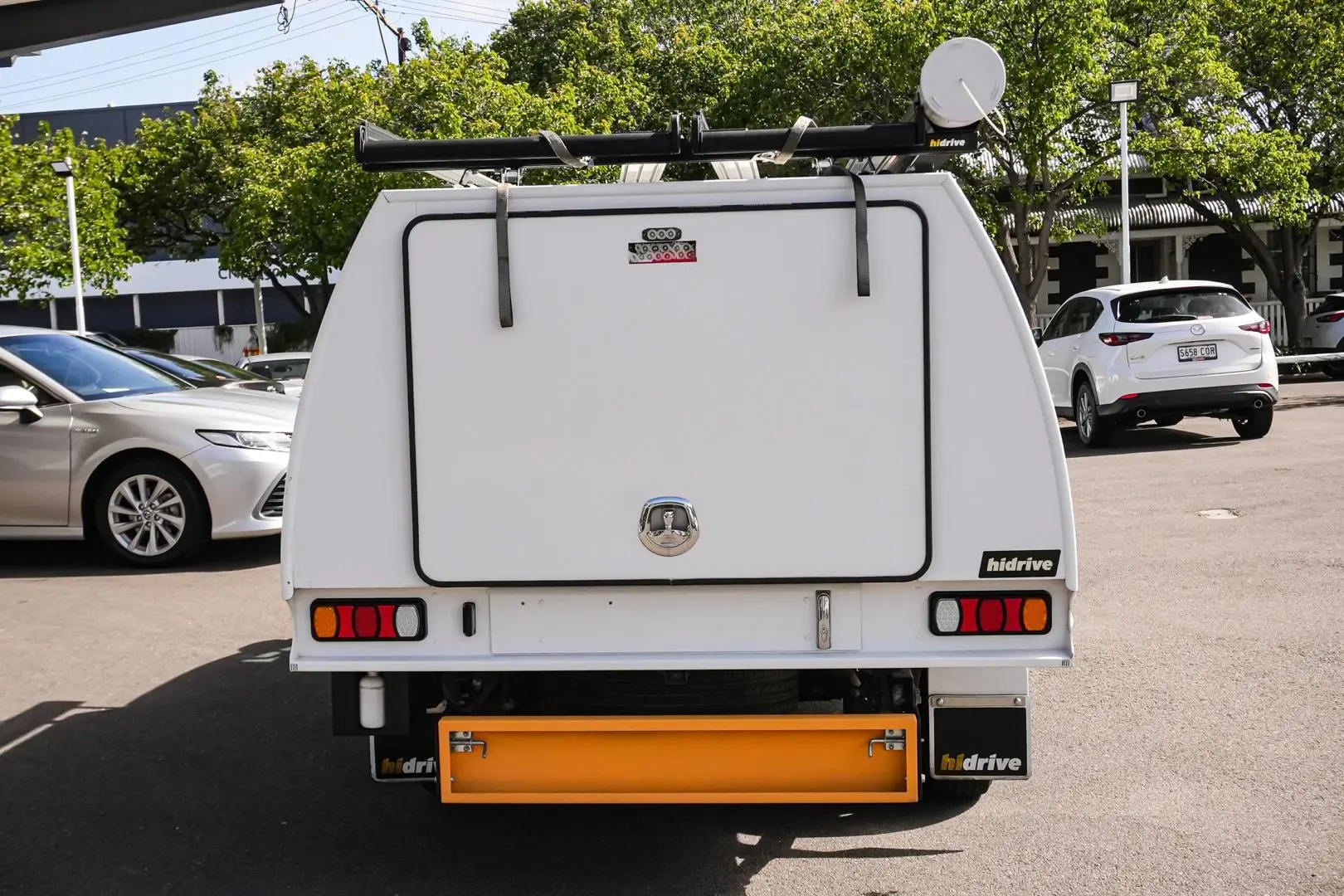 2019 Toyota Hilux Gallery Image 5