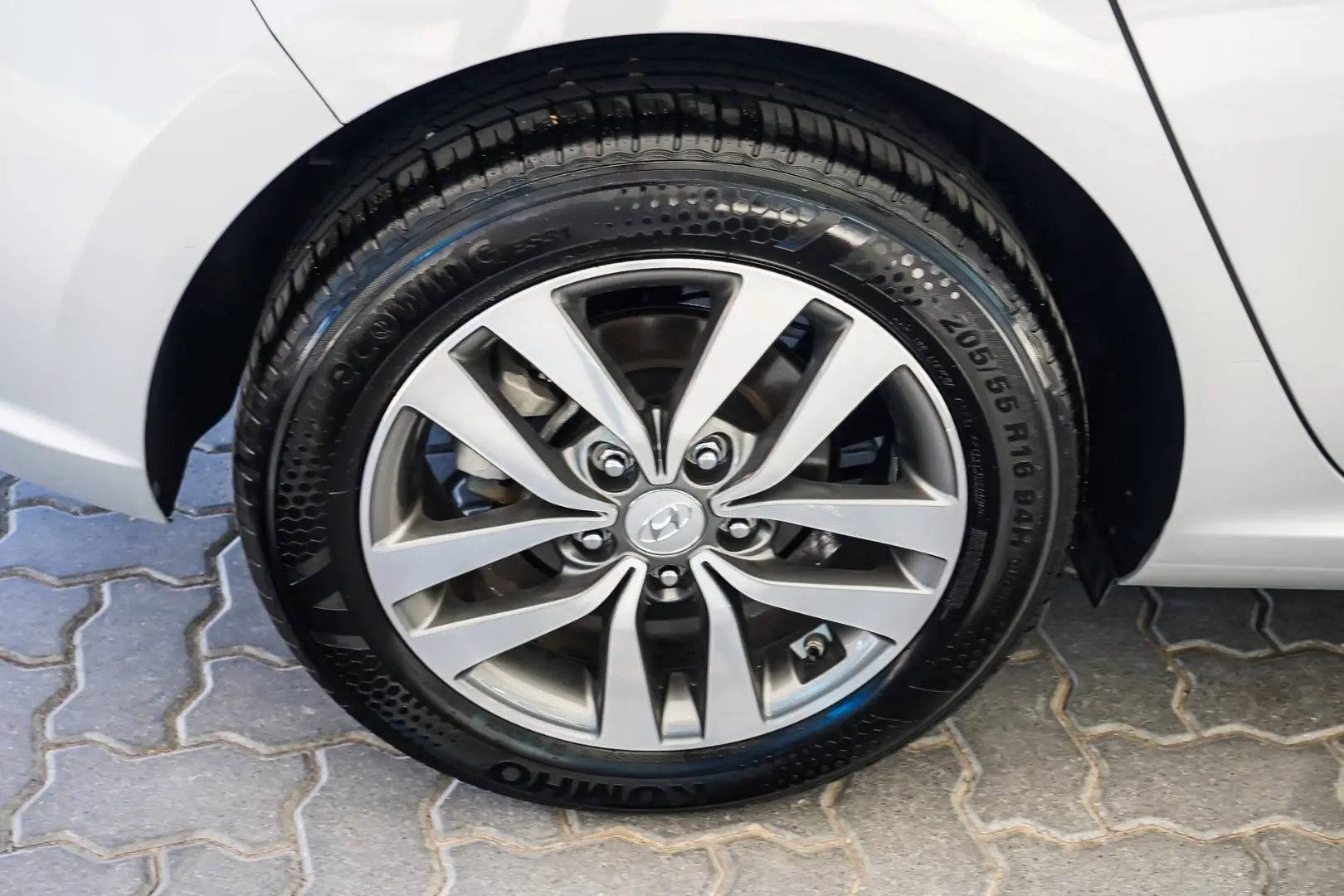 2017 Hyundai i30 Gallery Image 16