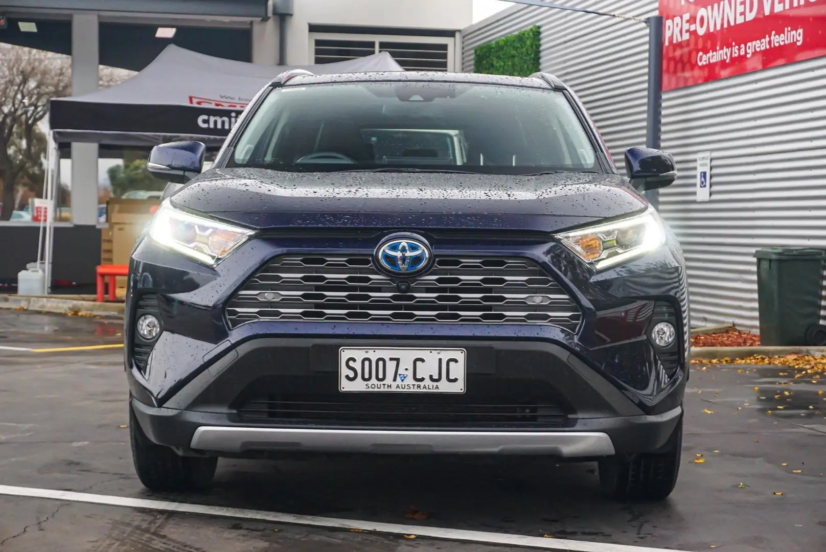 2021 Toyota RAV4 Gallery Image 4