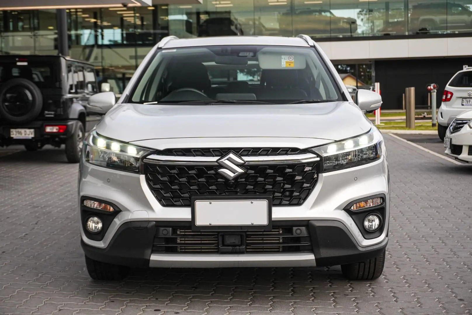 2023 Suzuki S-Cross Gallery Image 5