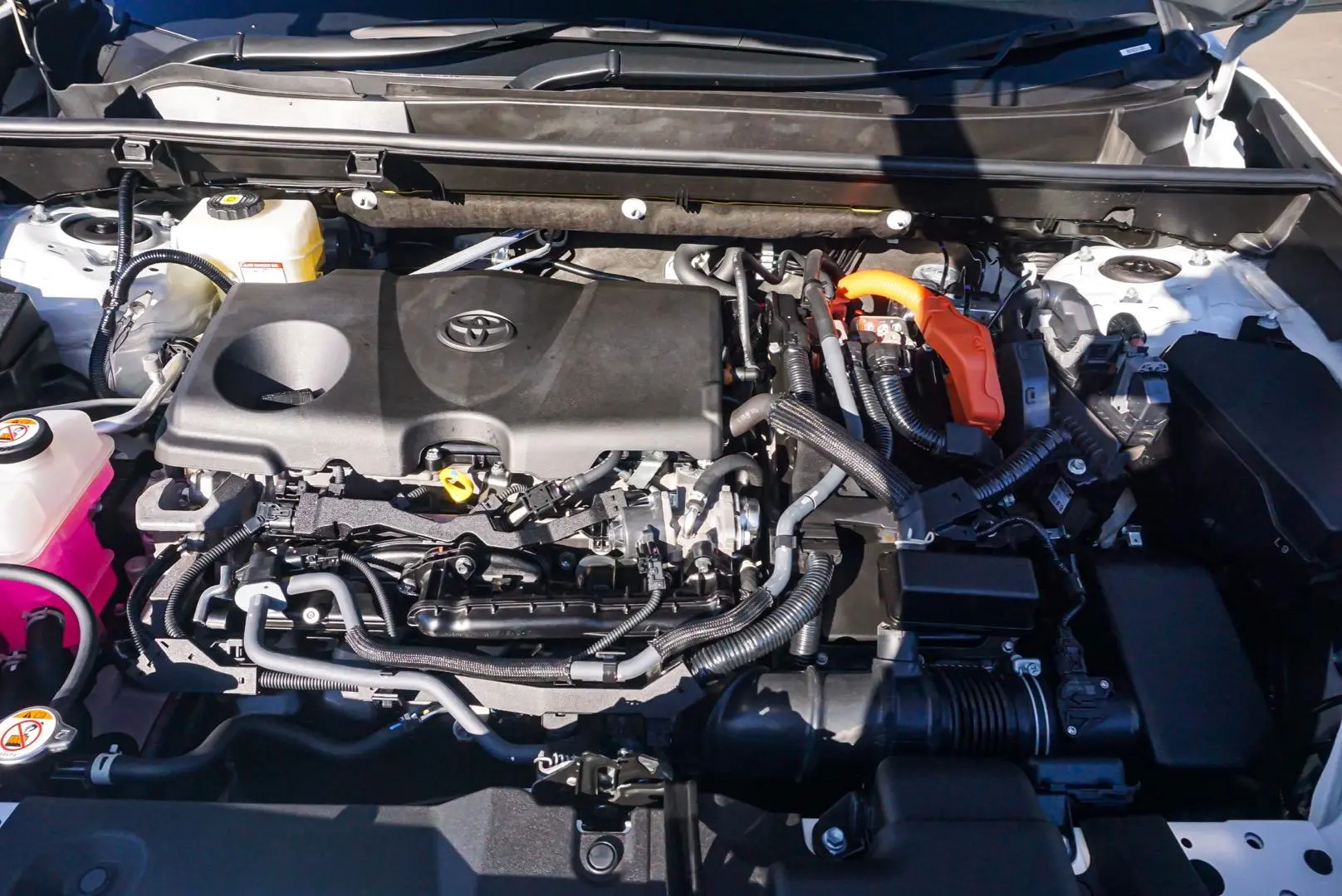 2022 Toyota RAV4 Gallery Image 26