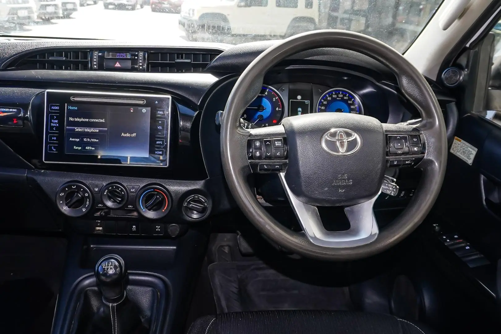 2019 Toyota Hilux Gallery Image 8