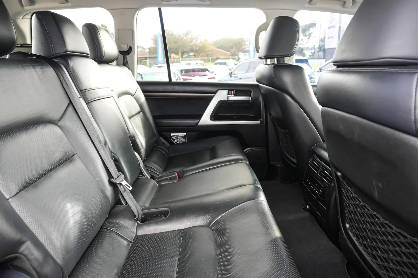 2017 Toyota Landcruiser Gallery Image 14