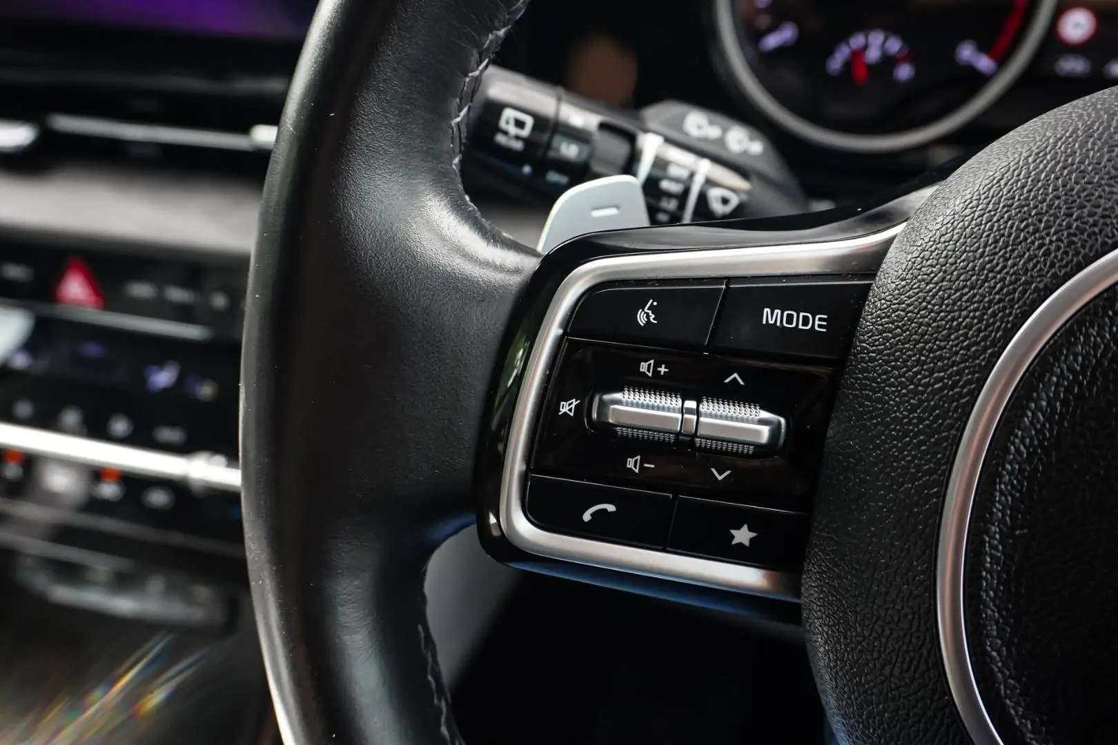 2021 Kia Carnival Gallery Image 21