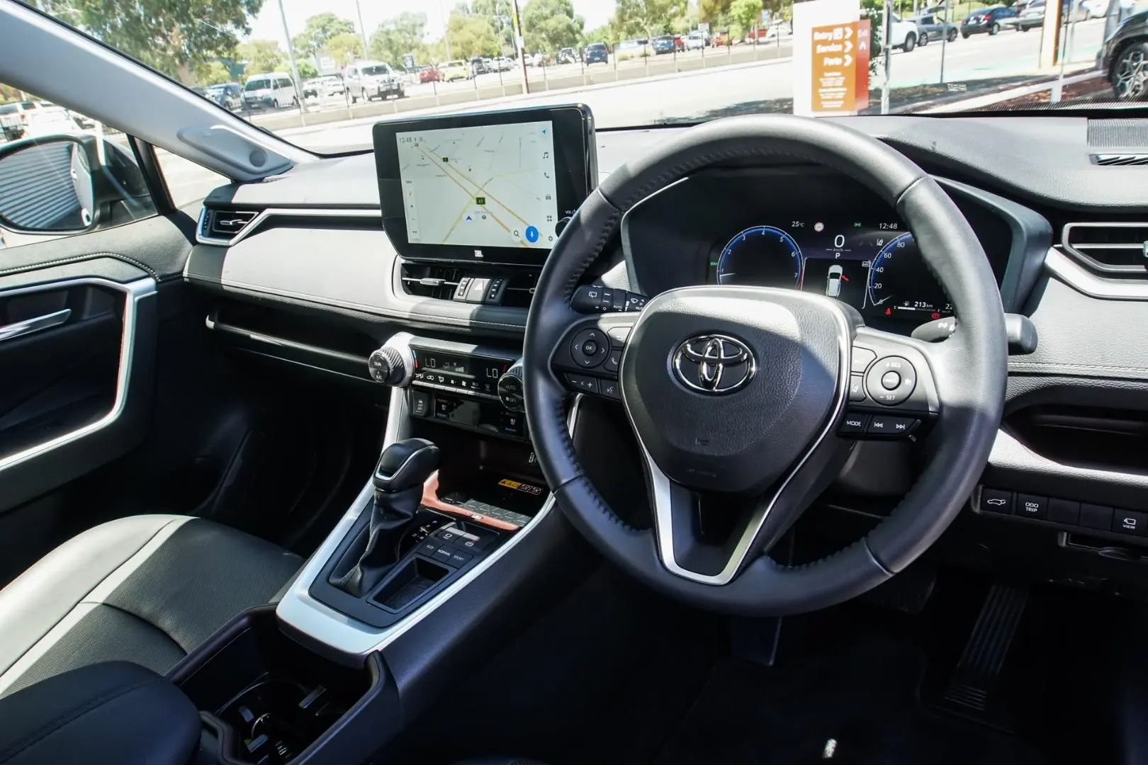 2022 Toyota Rav4 Gallery Image 6