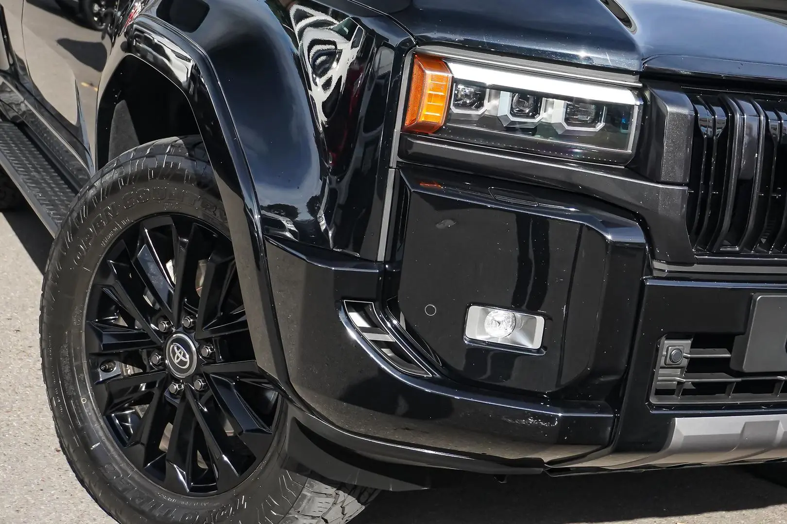 2024 Toyota Landcruiser Prado Gallery Image 12
