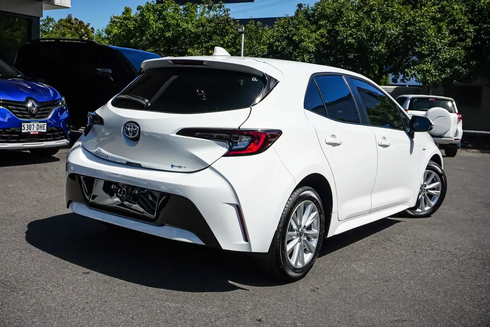 2024 Toyota Corolla Gallery Image 3