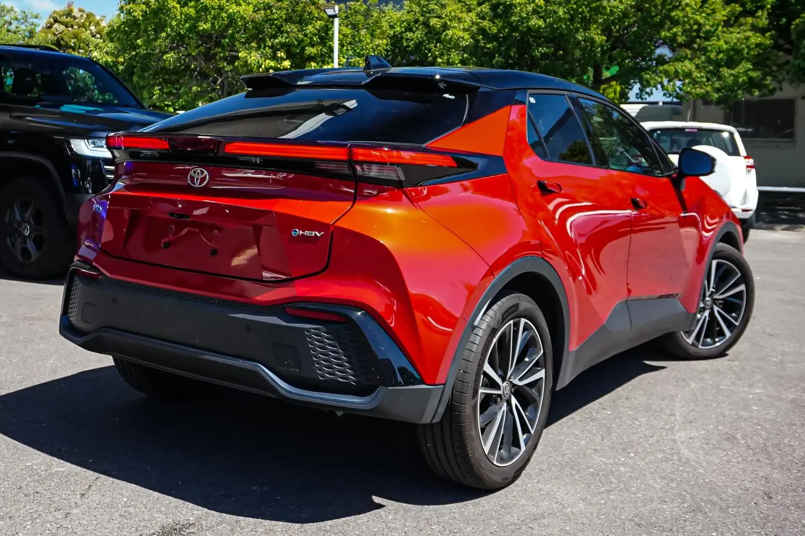 2024 Toyota C-HR Gallery Image 3