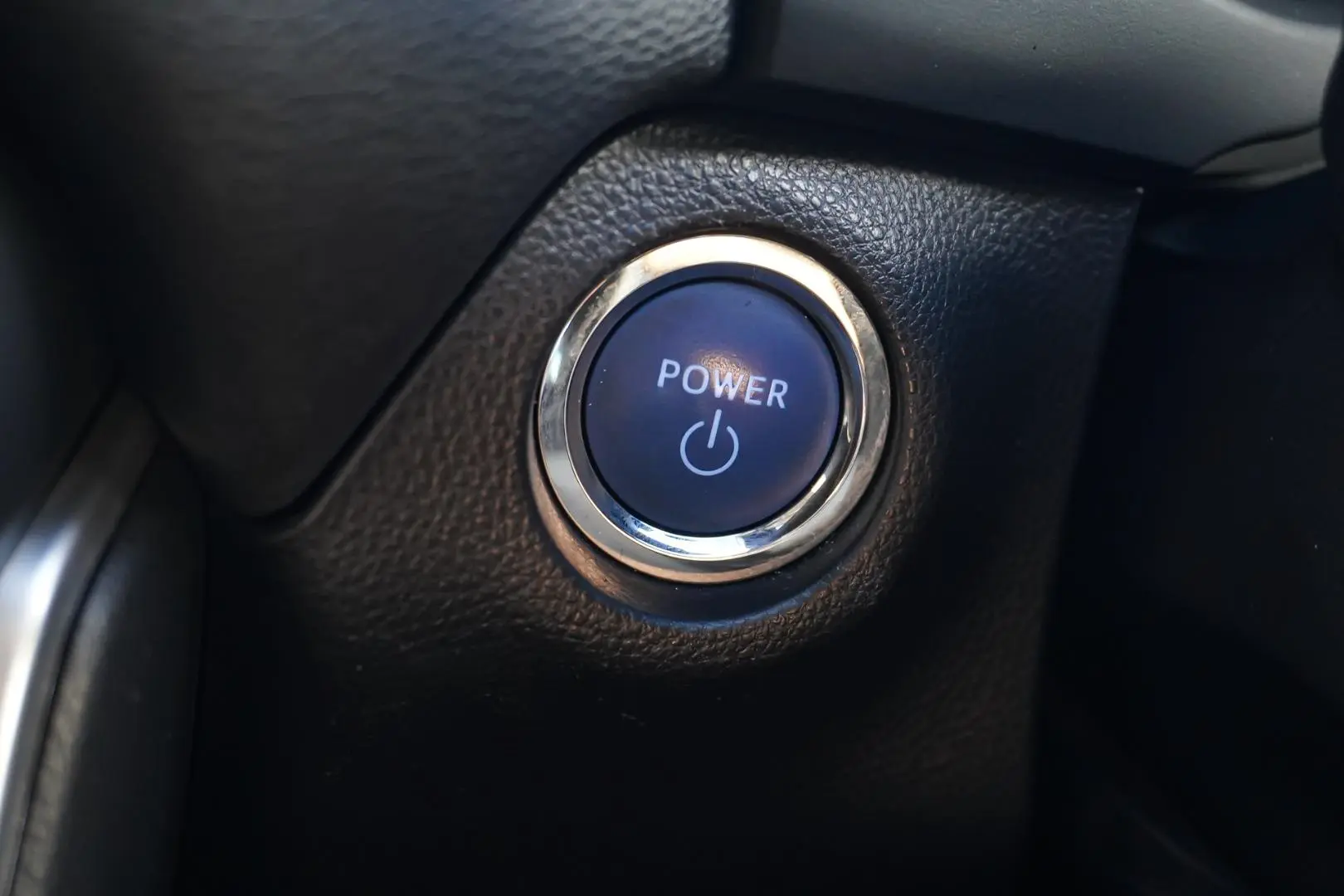 2021 Toyota RAV4 Gallery Image 24