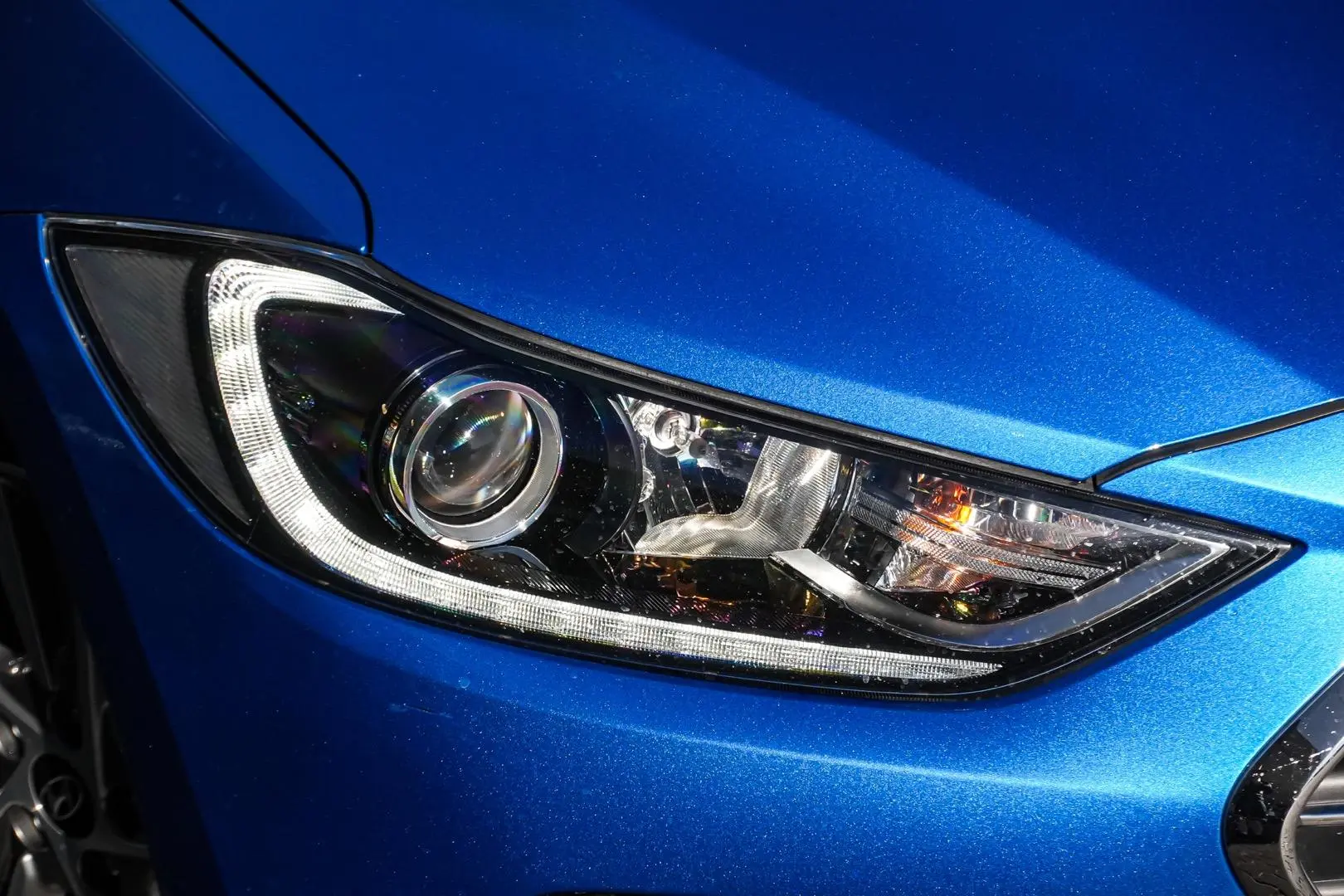 2016 Hyundai Elantra Gallery Image 7