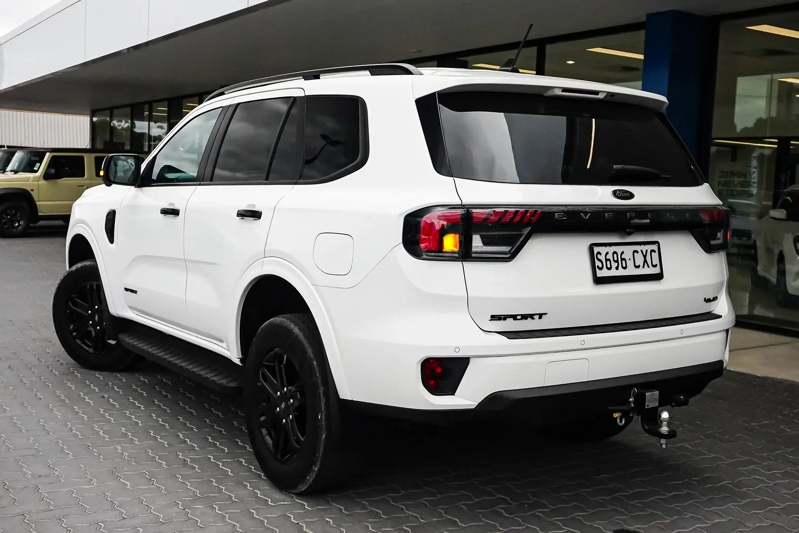 2023 Ford Everest Gallery Image 3