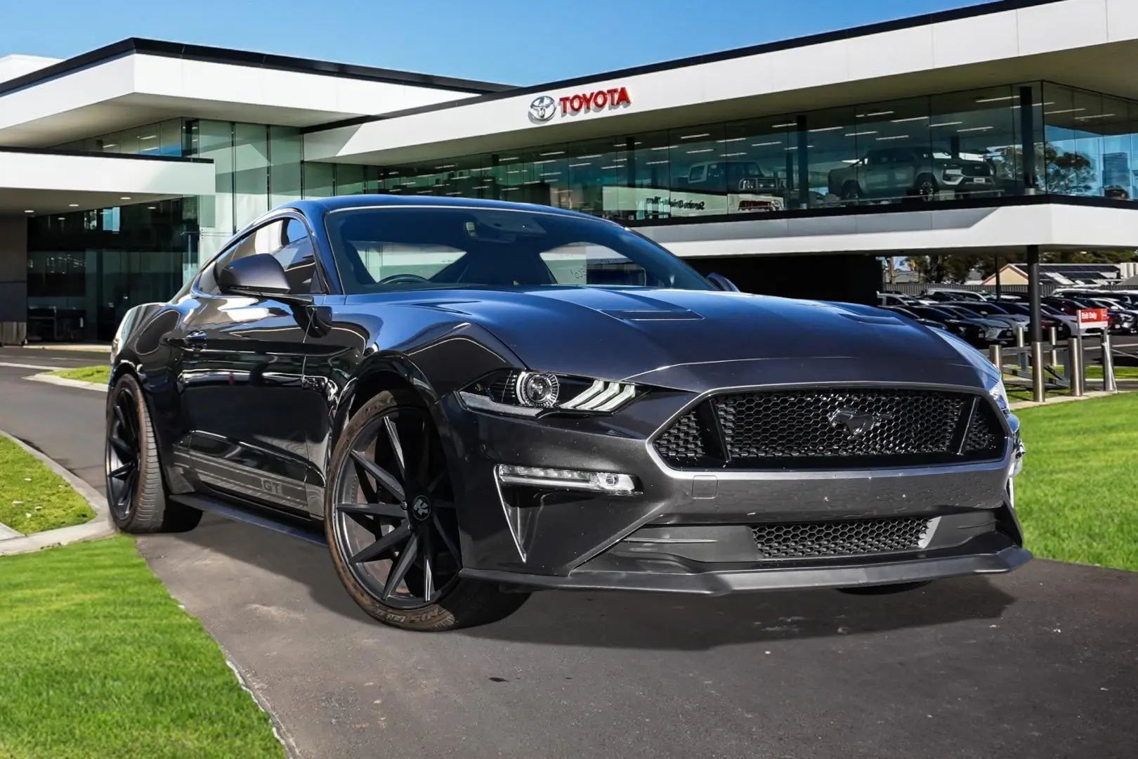 2018 Ford Mustang Gallery Image 1