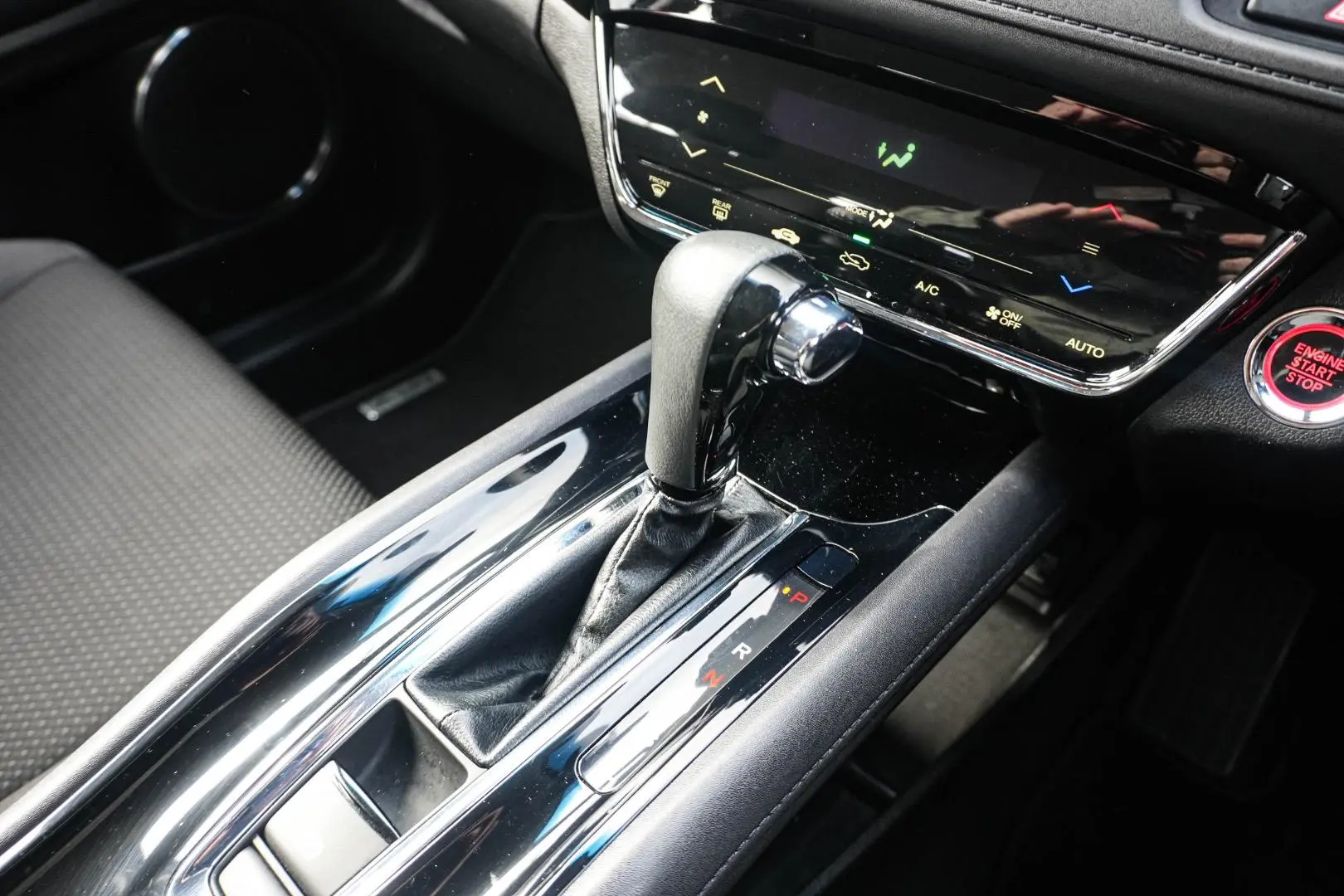 2020 Honda HR-V Gallery Image 18