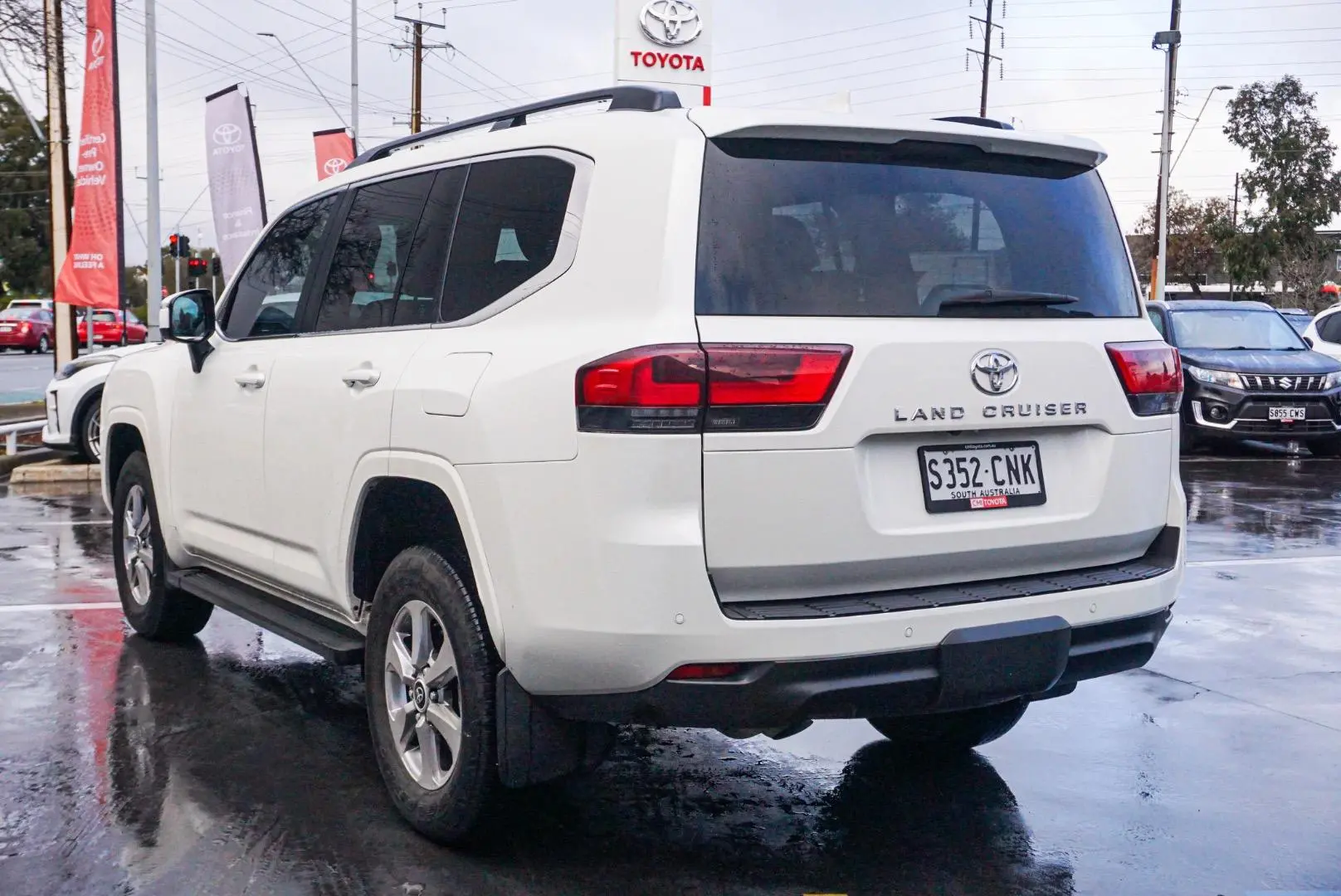 2021 Toyota Landcruiser Gallery Image 3
