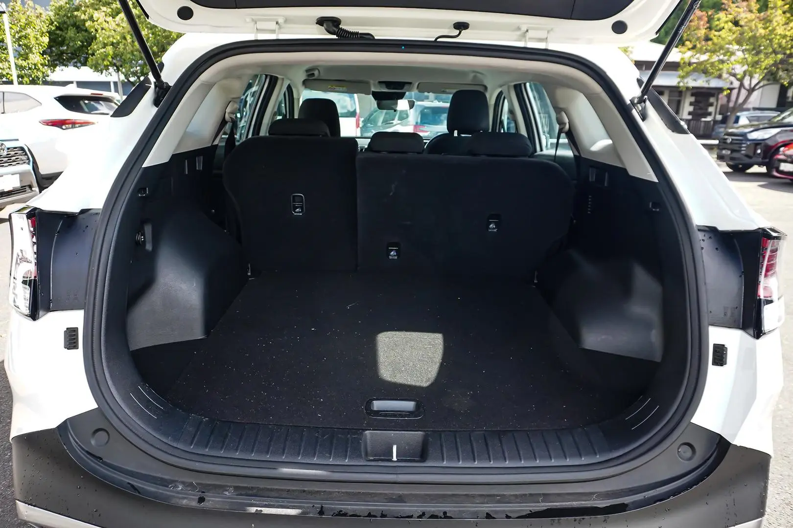 2023 Kia Sportage Gallery Image 9