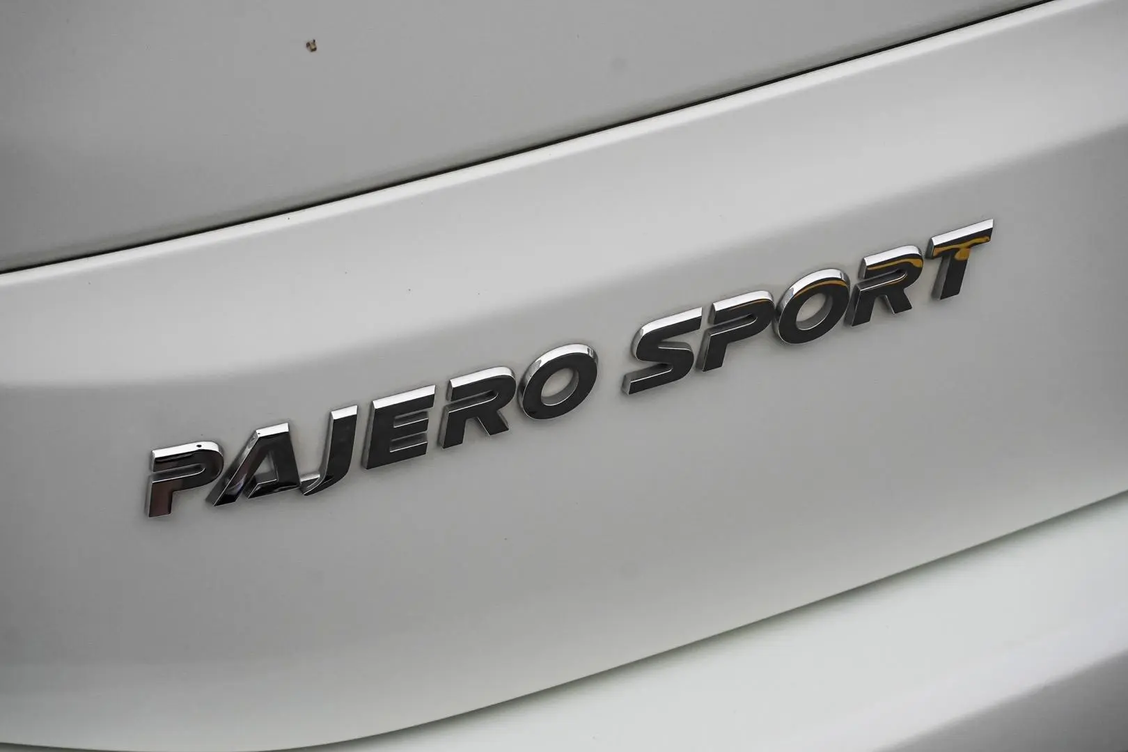 2022 Mitsubishi Pajero Sport Gallery Image 9