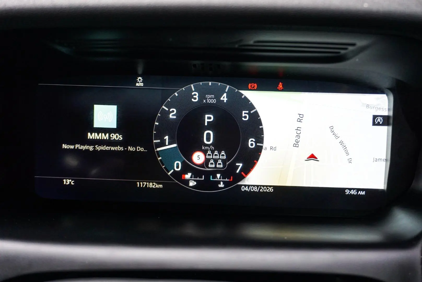 2021 Land Rover Discovery Sport Gallery Image 18