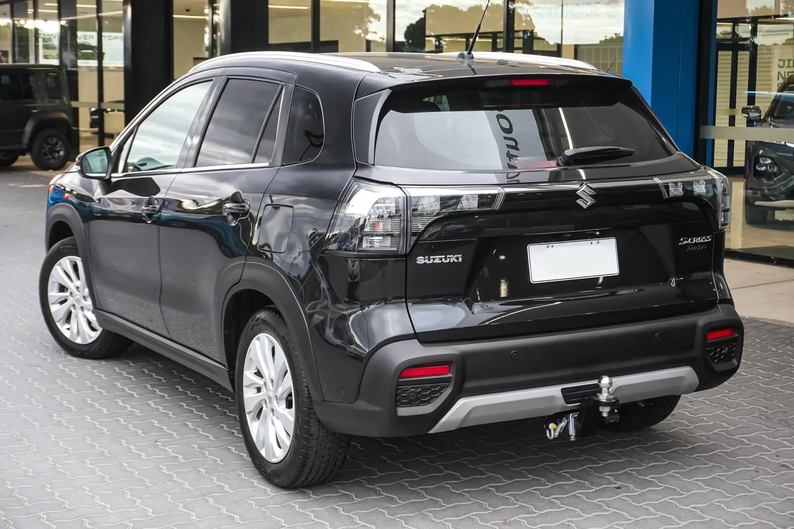 2023 Suzuki S-Cross Gallery Image 3