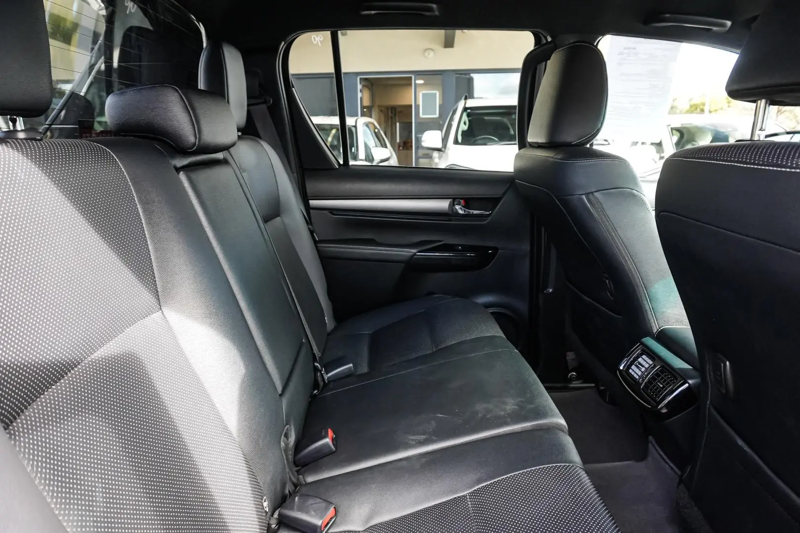 2023 Toyota Hilux Gallery Image 7