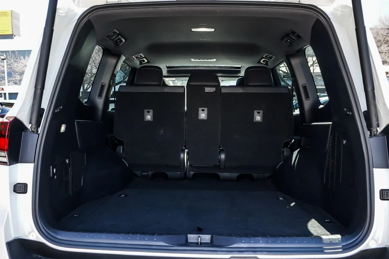 2023 Toyota Landcruiser Gallery Image 8