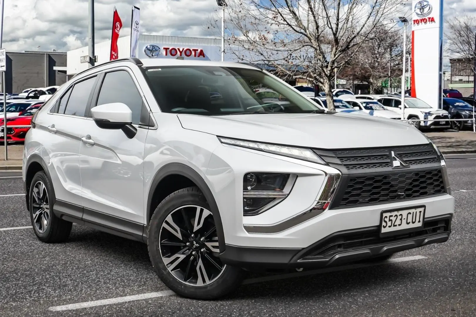 2023 Mitsubishi Eclipse Cross Image
