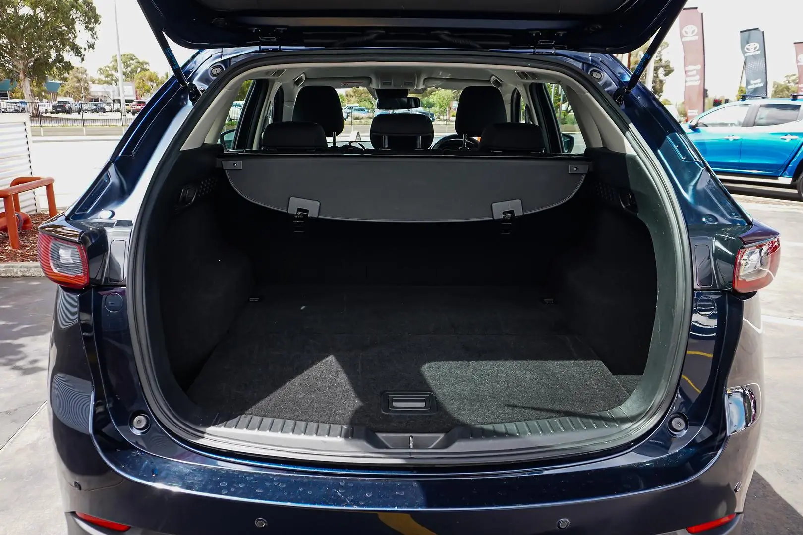 2024 Mazda CX-5 Gallery Image 10