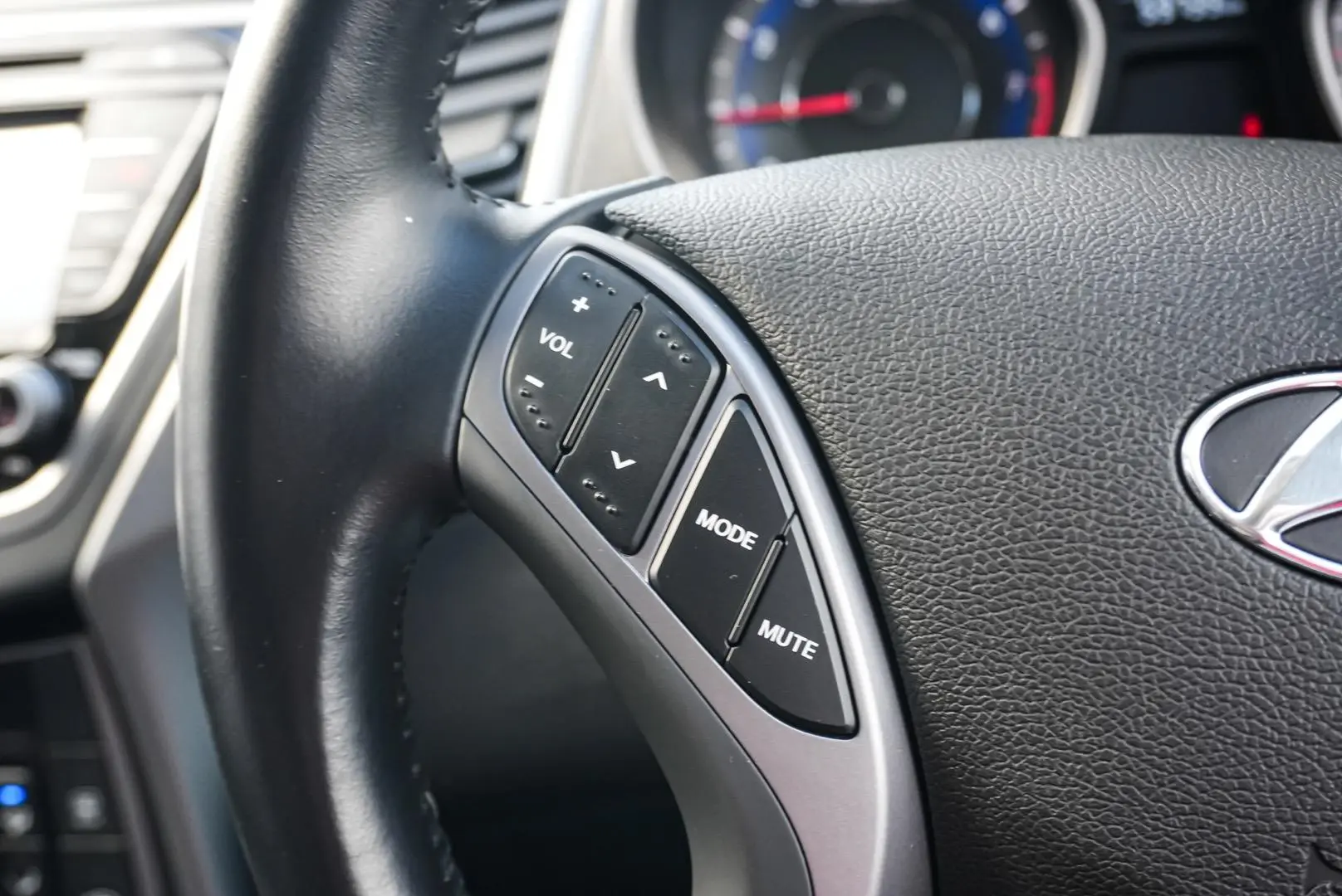 2014 Hyundai Elantra Gallery Image 19