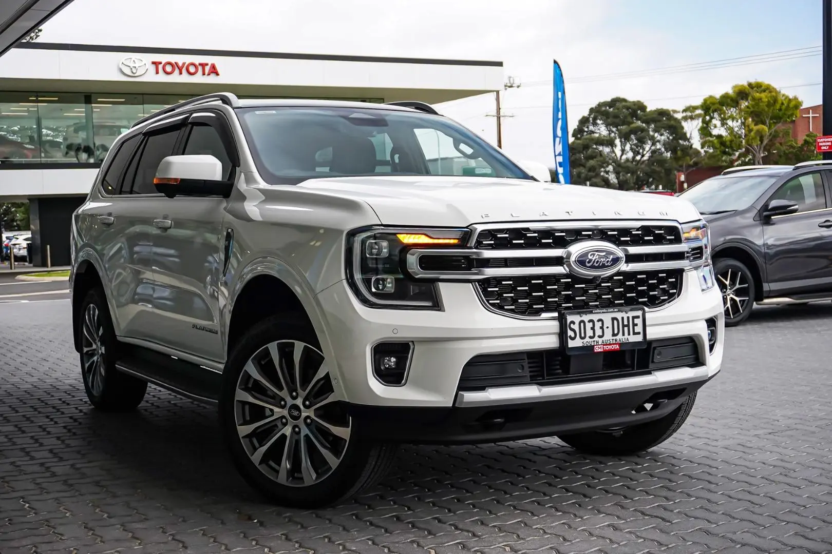 2024 Ford Everest Gallery Image 2