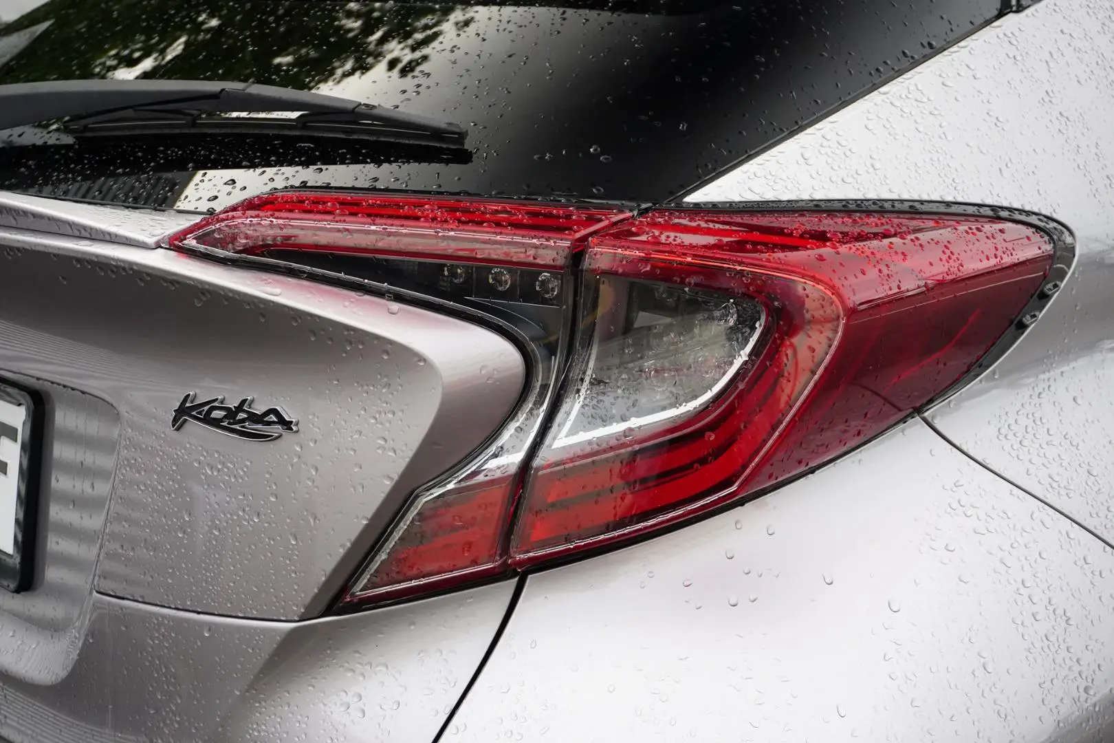 2018 Toyota C-HR Gallery Image 14