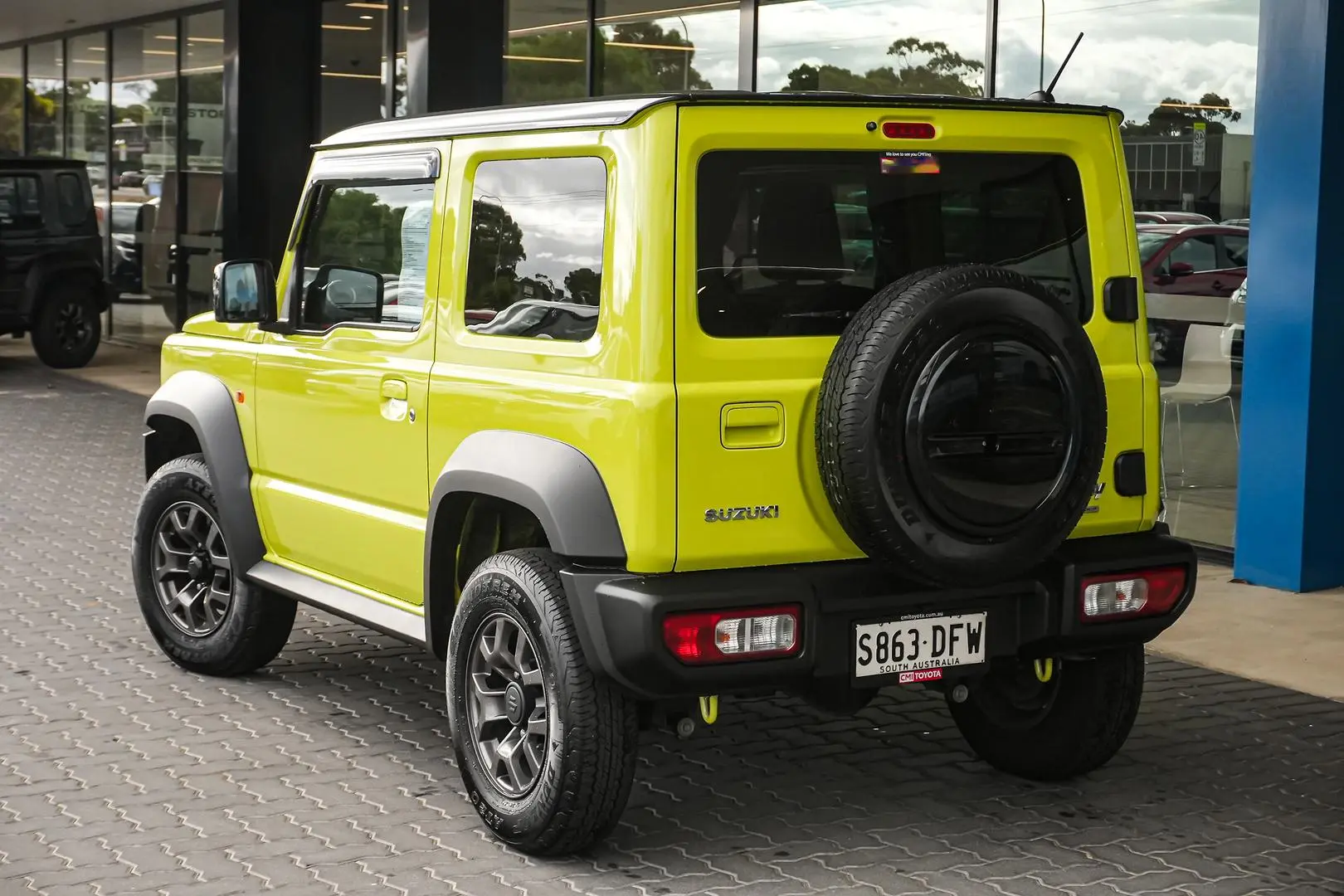 2024 Suzuki Jimny Gallery Image 3