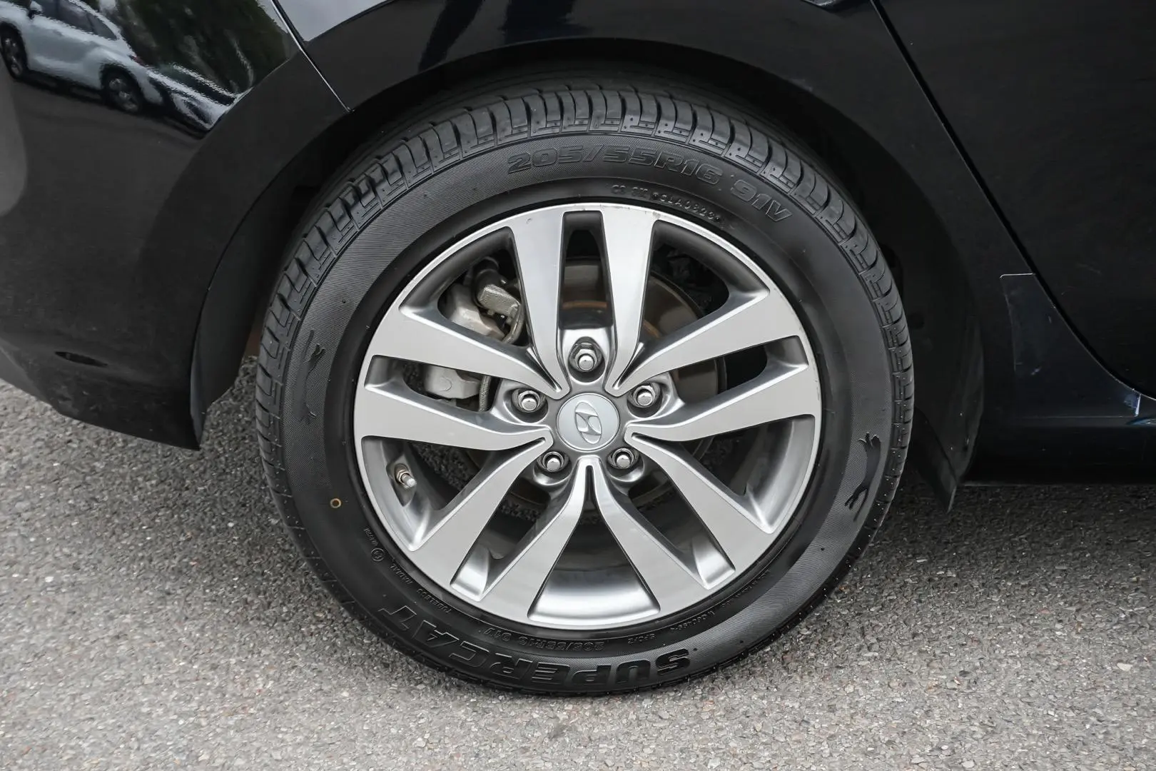 2017 Hyundai i30 Gallery Image 13