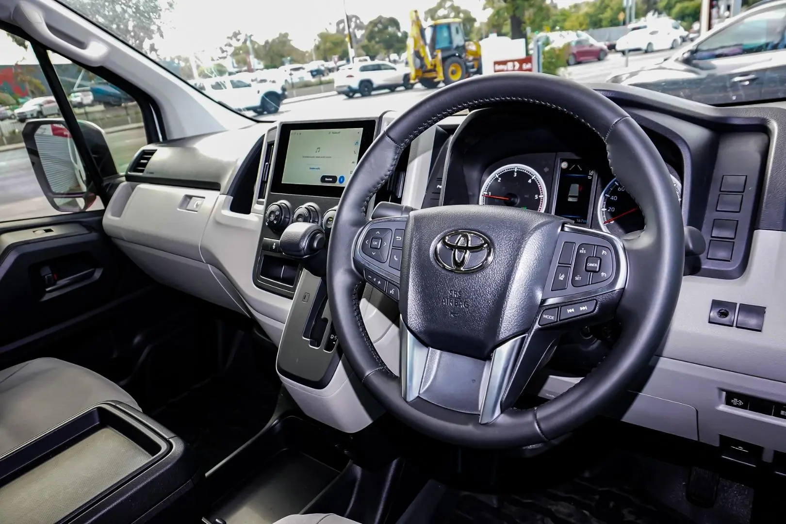 2025 Toyota Hiace Gallery Image 6