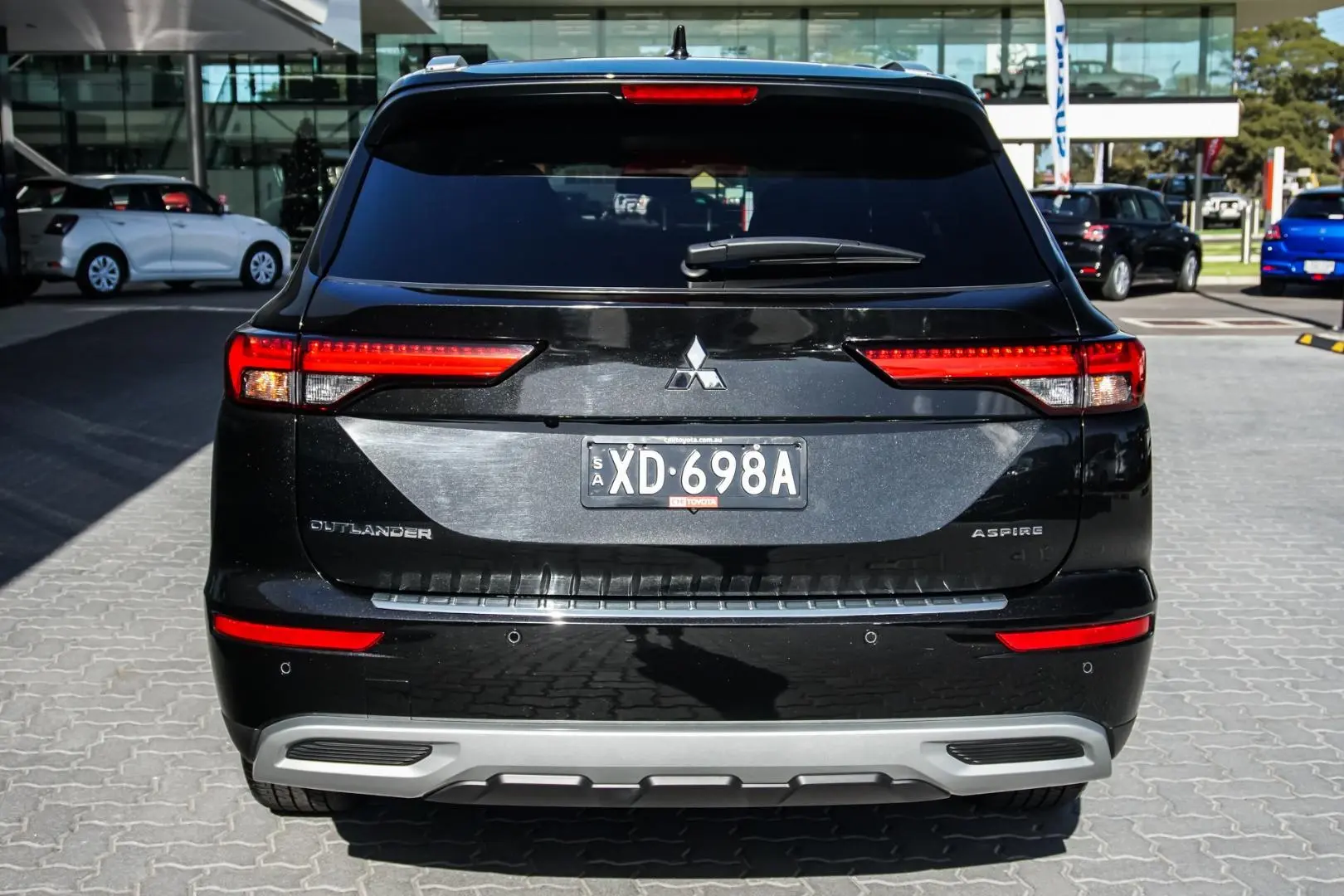 2021 Mitsubishi Outlander Gallery Image 5