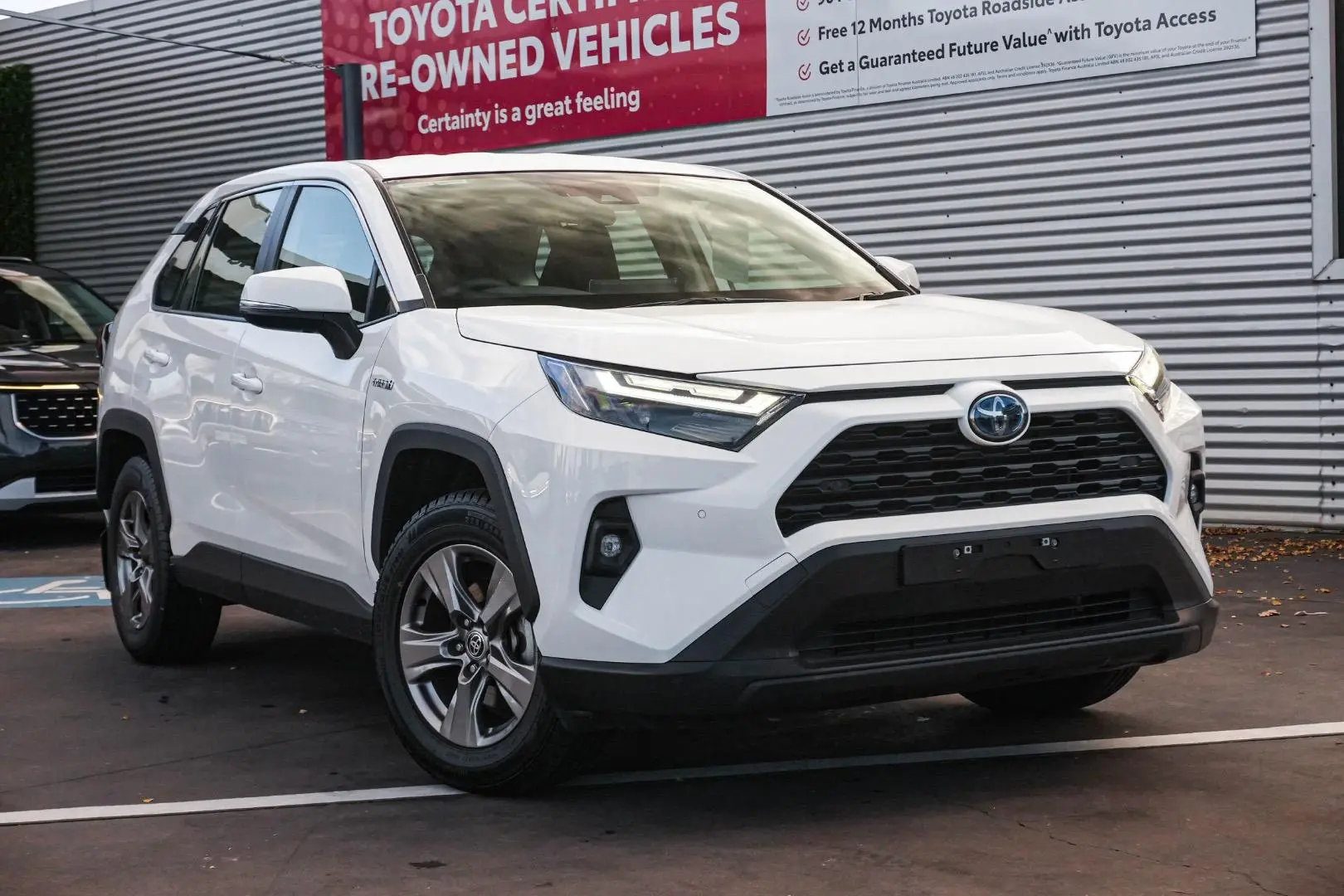 2024 Toyota RAV4 Gallery Image 2
