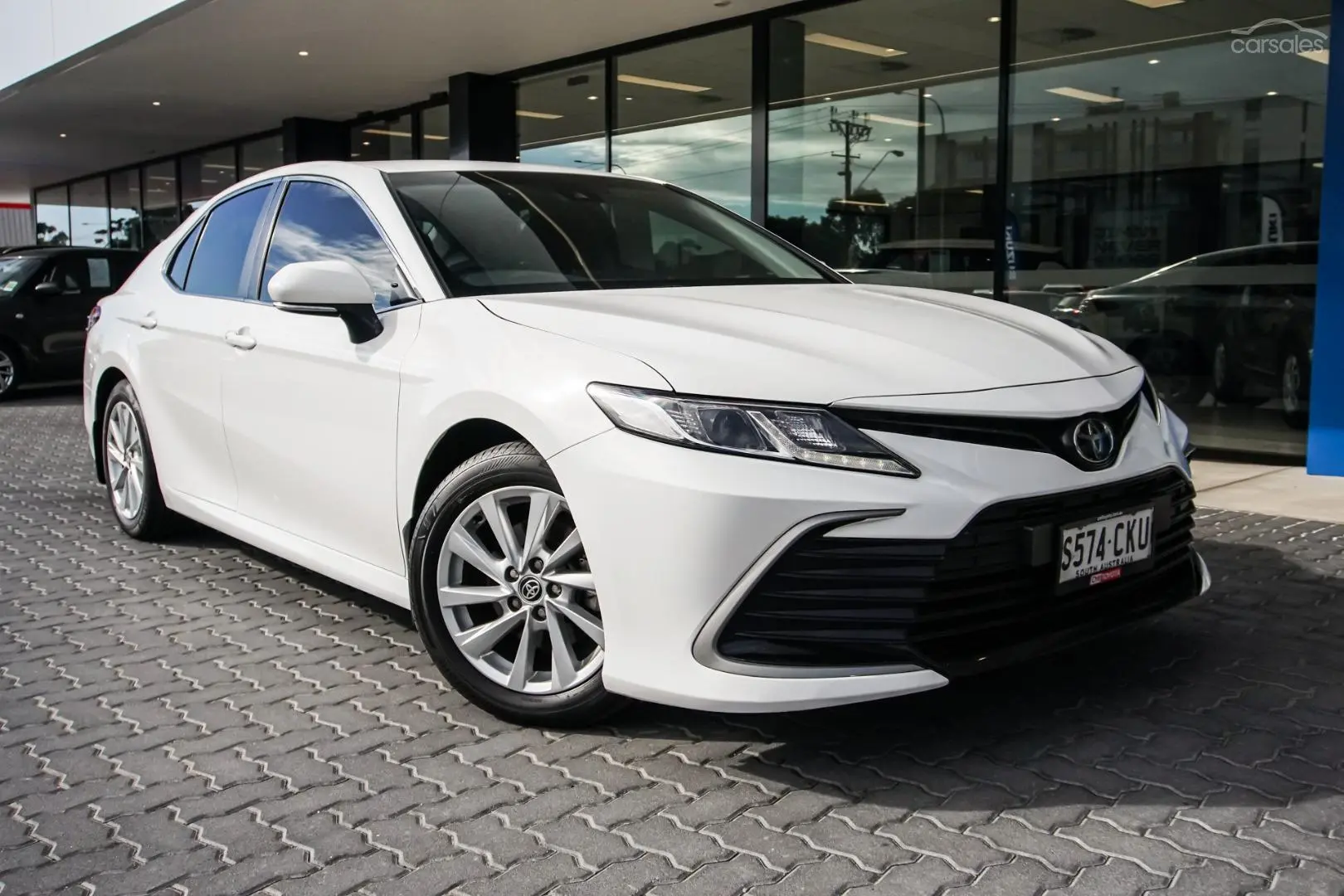 2021 Toyota Camry Image 1