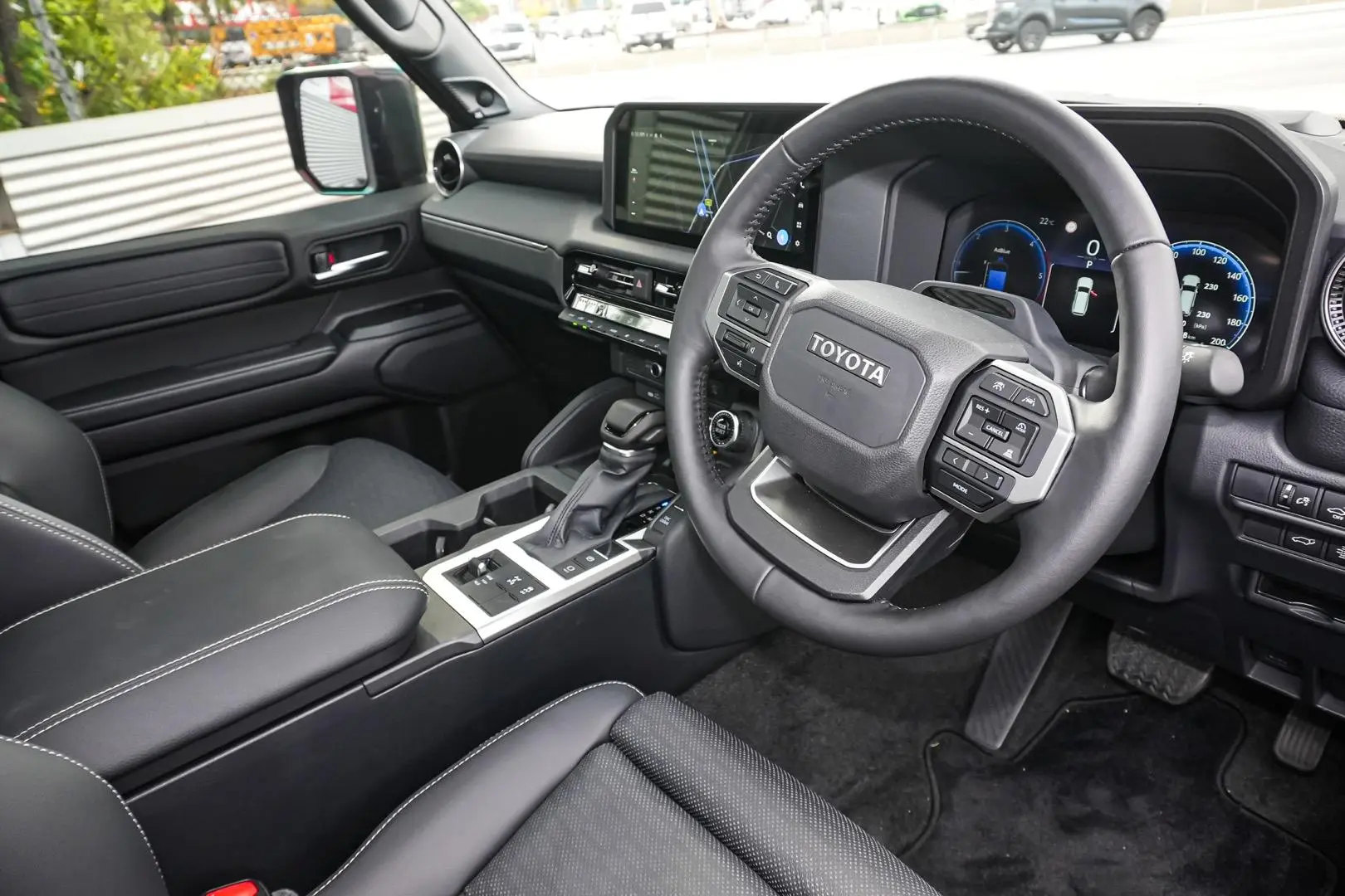 2025 Toyota Landcruiser Prado Gallery Image 7