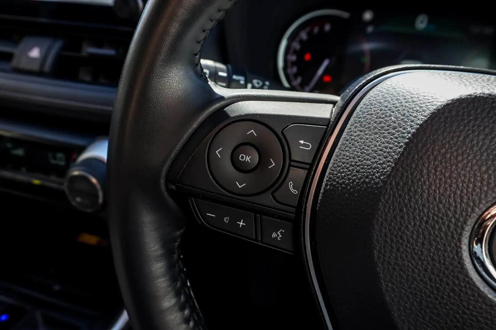 2023 Toyota RAV4 Gallery Image 17