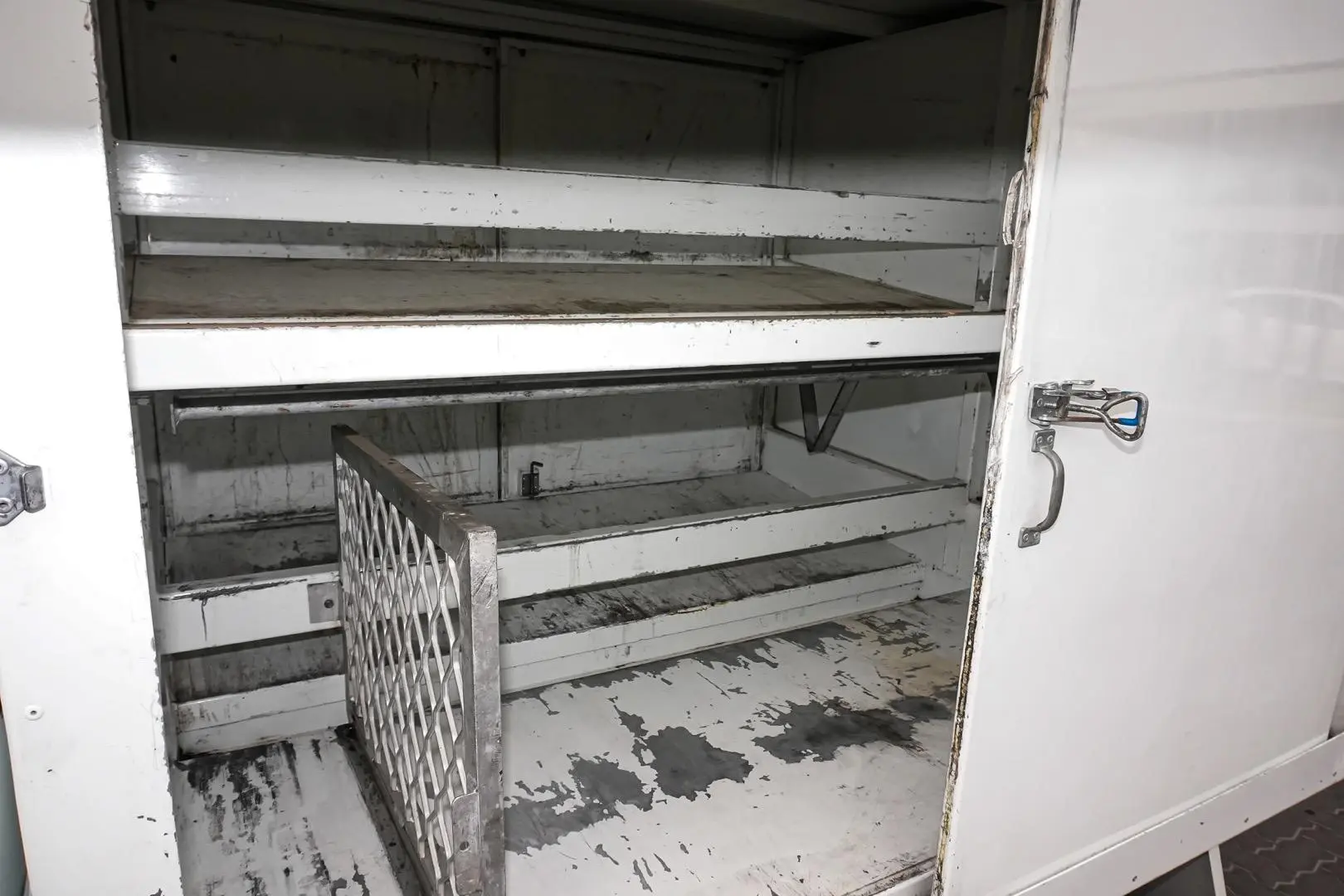 2018 Isuzu D-MAX Gallery Image 15