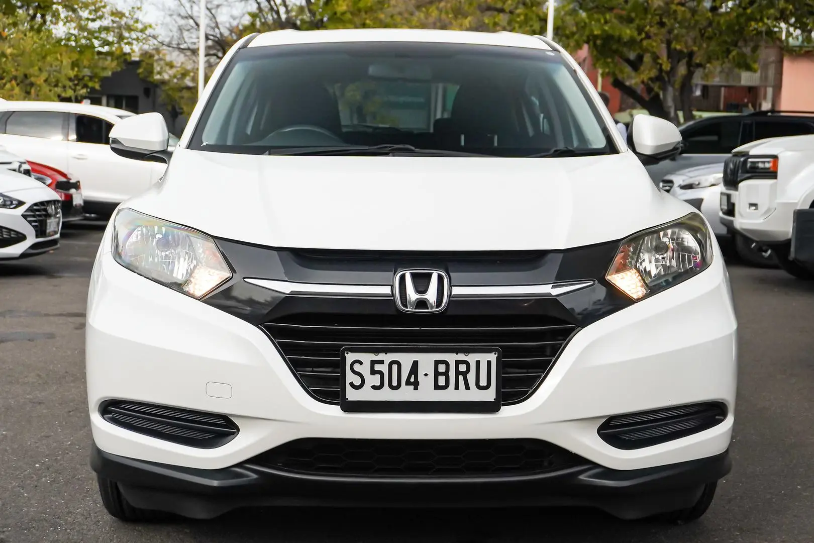 2017 Honda HR-V Gallery Image 4