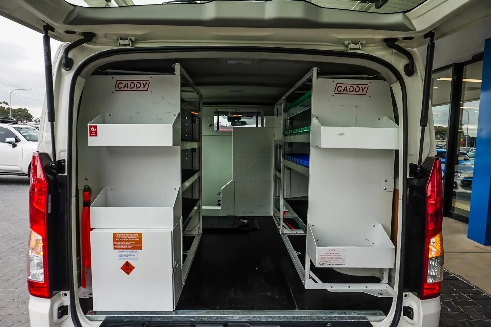 2020 Toyota Hiace Gallery Image 7
