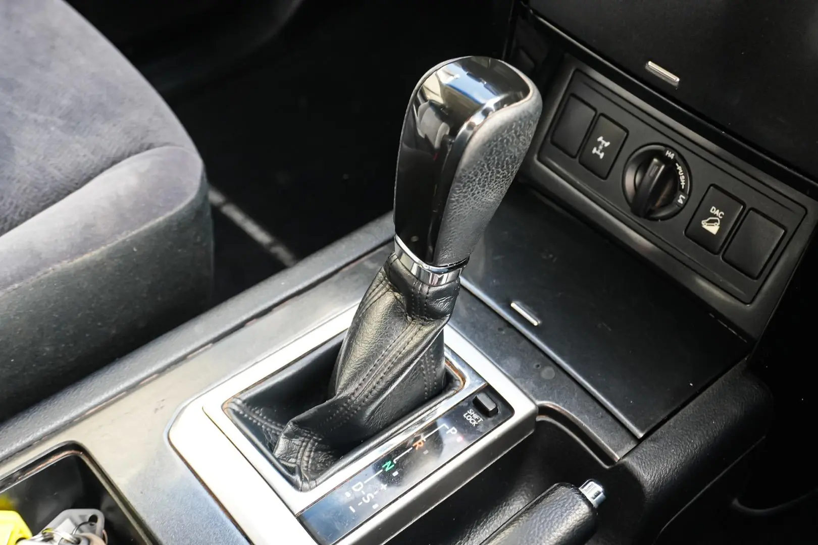 2014 Toyota Landcruiser Prado Gallery Image 16