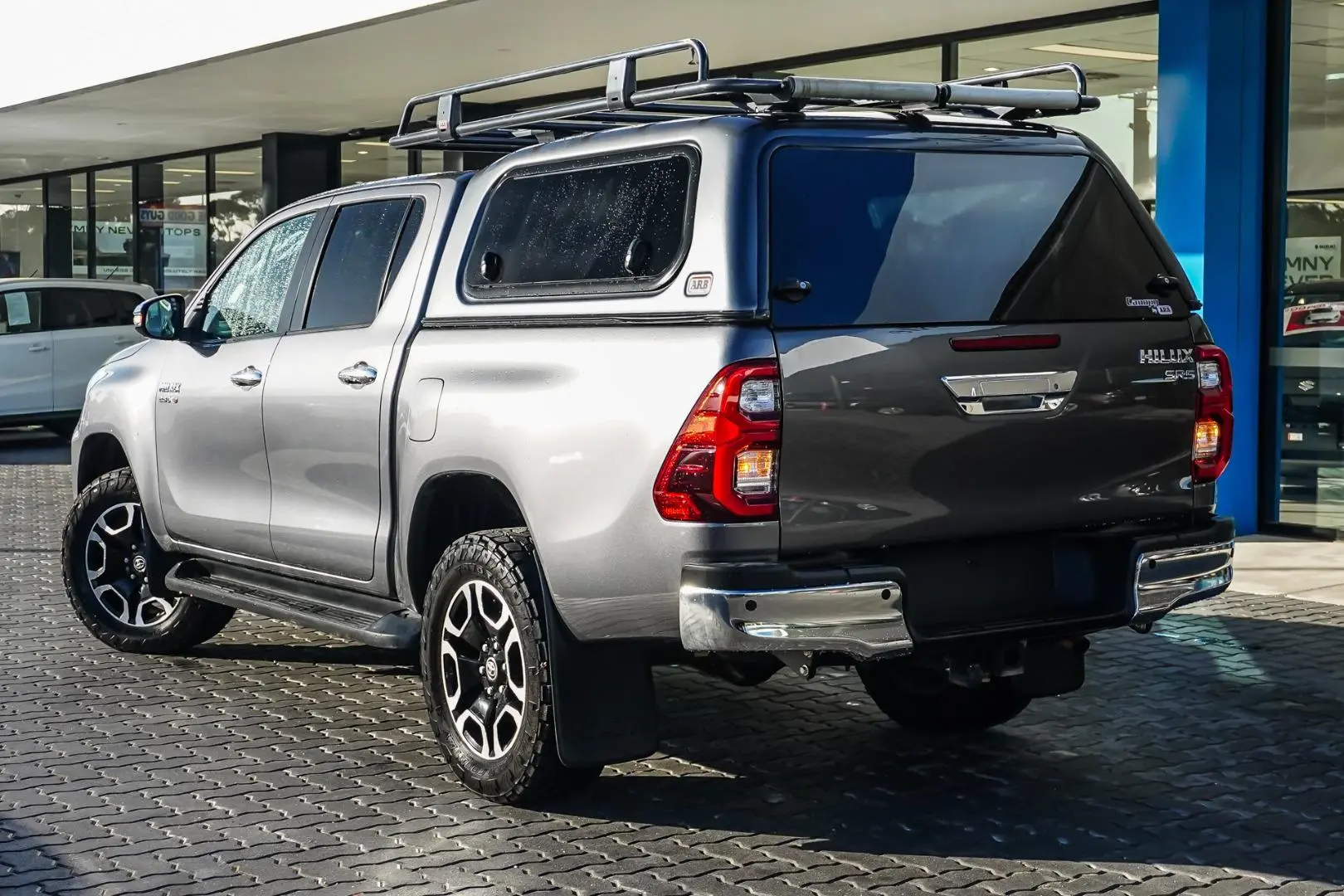 2021 Toyota Hilux Gallery Image 2