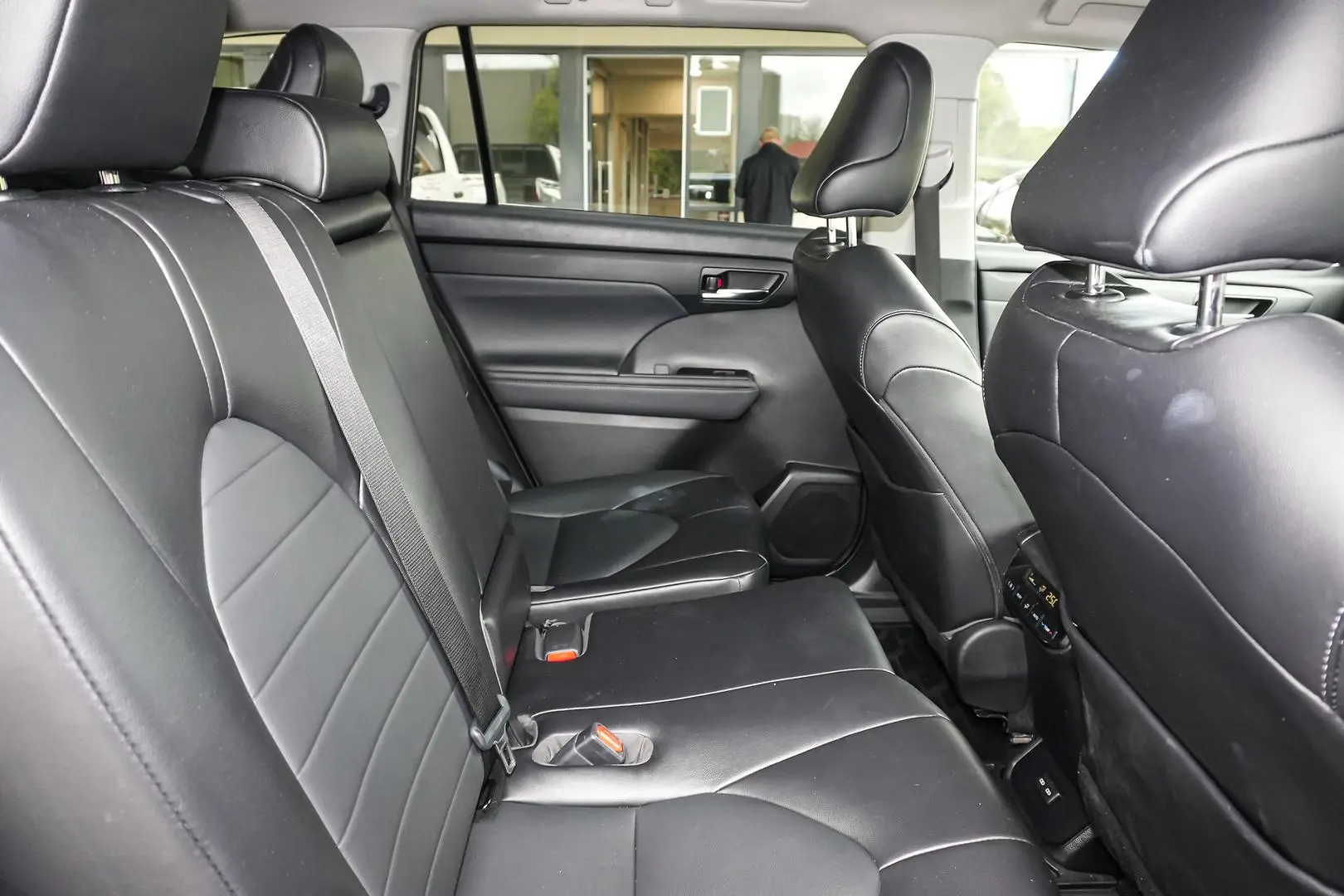 2021 Toyota Kluger Gallery Image 8