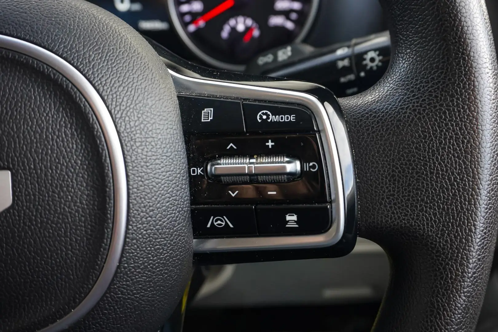 2022 Kia Carnival Gallery Image 19
