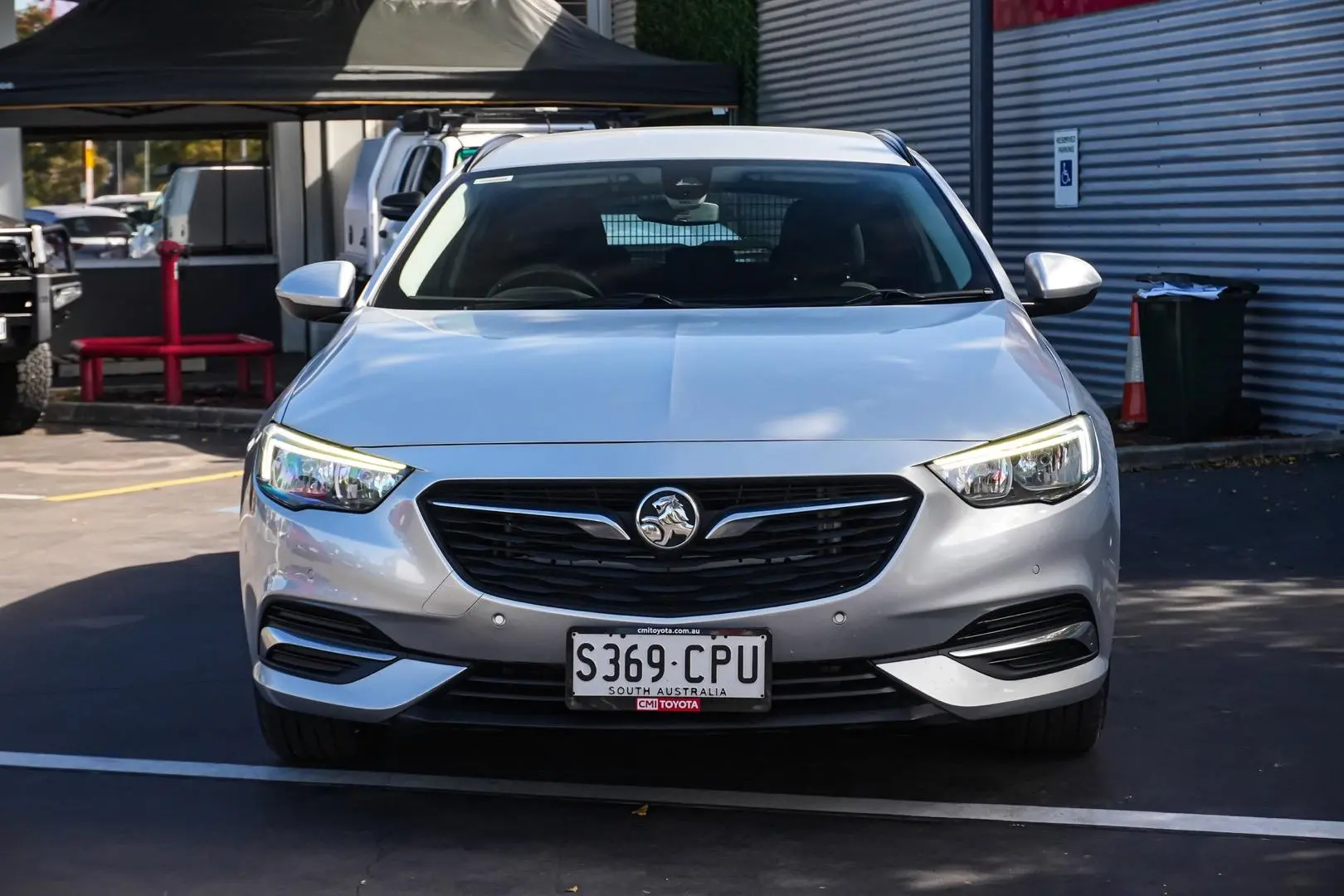 2018 Holden Commodore Gallery Image 4