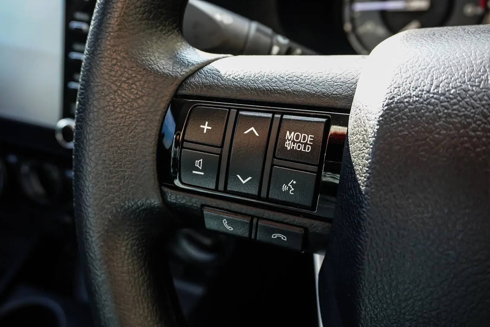 2022 Toyota Hilux Gallery Image 15