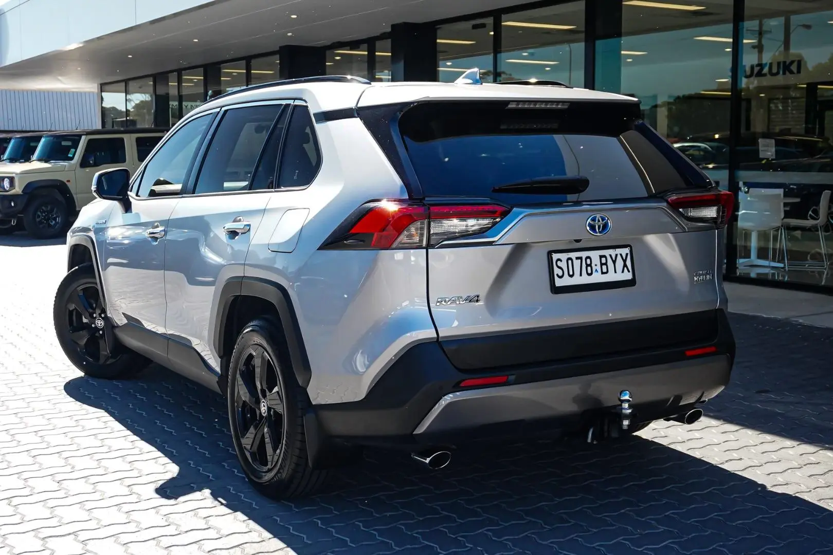 2020 Toyota RAV4 Gallery Image 3