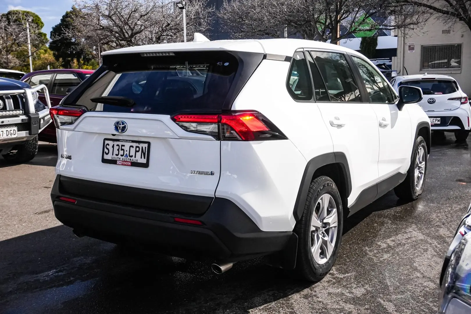 2022 Toyota RAV4 Gallery Image 3