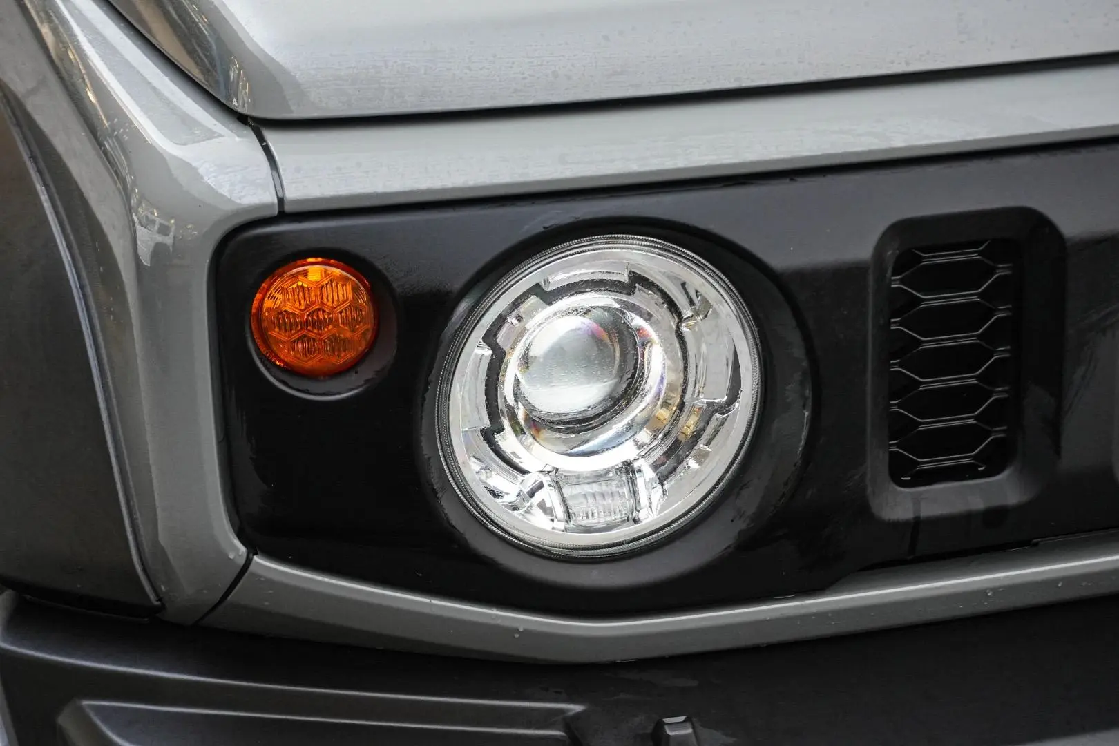 2024 Suzuki Jimny Gallery Image 12